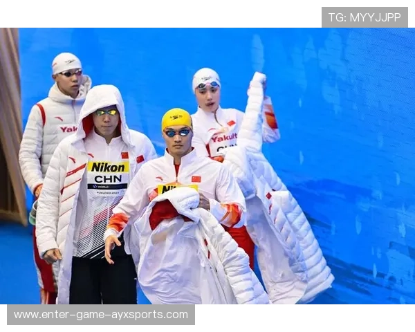 游泳接力末棒神奇逆袭：突破极限的时刻，见证奇迹的诞生