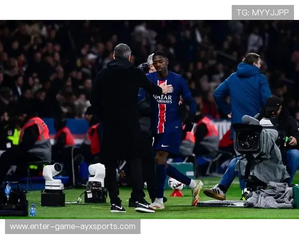 法甲豪门中场远射破门技惊四座