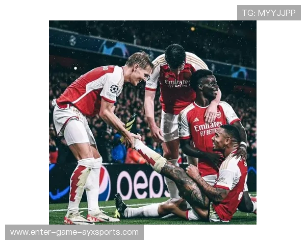 阿森纳前场配合进入佳境 阿森纳前场配合进入佳境