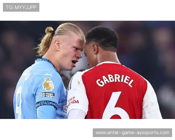 哈兰德爆射中楣，曼城攻势不止